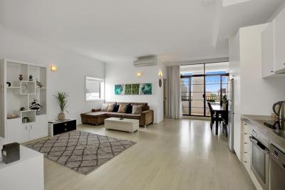Ultimate 2-Bed Apartment in Surry Hills - Ultimate Convenience