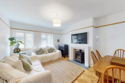 Stunning 2 bed flat in Richmond