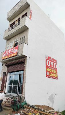 OYO 81037 Hotel Lotus