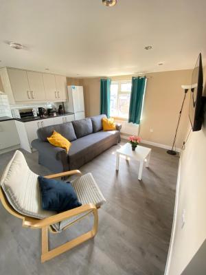 STUNNING 1 BEDROOM FLAT IN WOOD GREEN