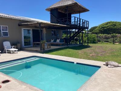 Techobanine Bay Beach Houses