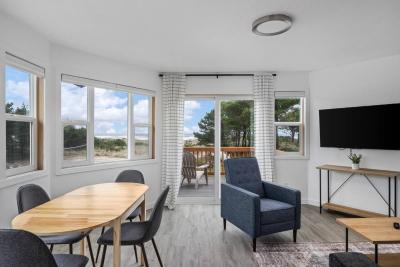 Ocean Rogue Inn Unit 2