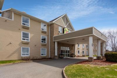 Super 8 by Wyndham Trois-Rivieres