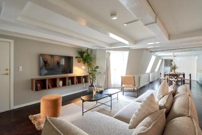 LUXURY Penthouse · Private Balcony · Heart of Copenhagen