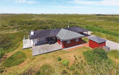 Nice Home In Hvide Sande With 3 Bedrooms, Sauna And Wifi