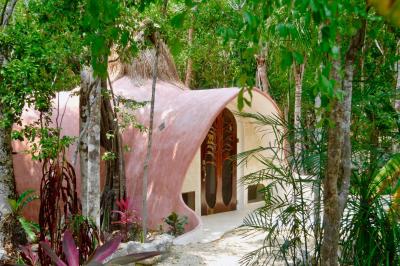 Room in Lodge - Eco-luxe Mayan Dome Cenote