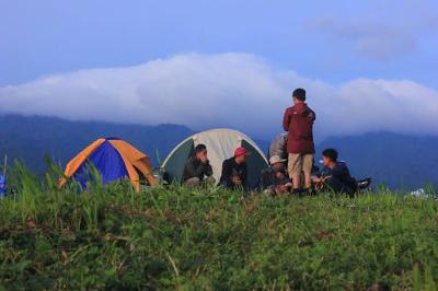 view cemping glamping