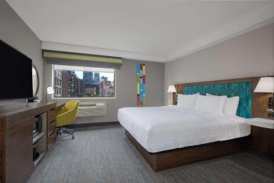 Hampton Inn & Suites by Hilton Toronto Downtown