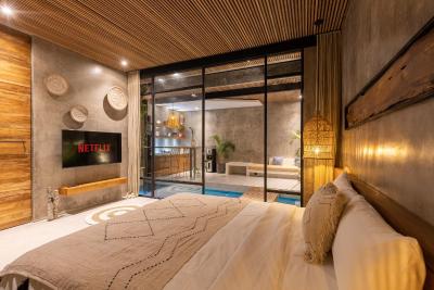 10 mins to beach - BRAND NEW 1 BD w/Pool + Netflix