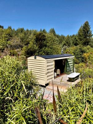 The Box Car with Outdoor Private Bath