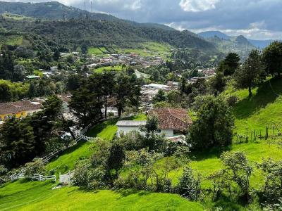 Alojamiento campestre con hermosas vistas