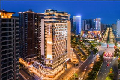 Atour Hotel Zhongshan North Station V-PARK Plaza