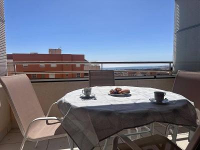 Apartamento con piscina y pistas de padel