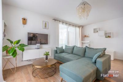 Very pleasant and bright apartment