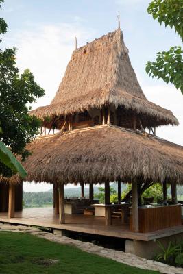 Review Sumba Farm House