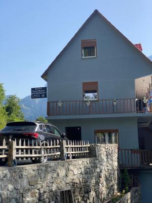 Guesthouse Kroni I Micanit