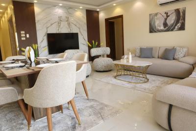 Luxurios 2 Bedrooms Apartment in Lake View Residence