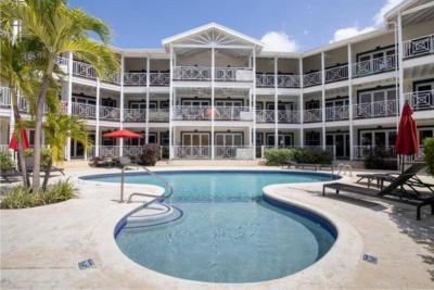 Lantana 43 St James