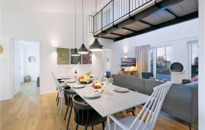 Stunning Home In Lembruchdümmer See