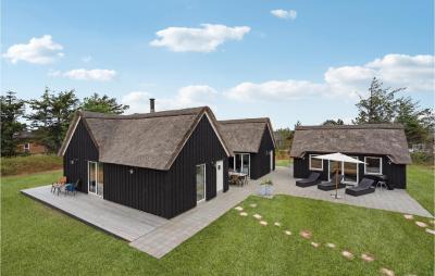 3 Bedroom Amazing Home In Ringkøbing