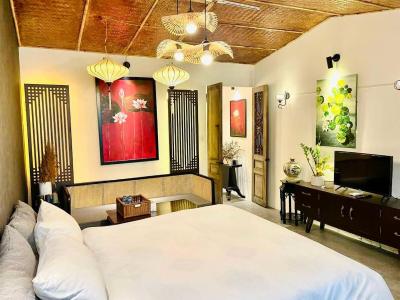 Authentic Hanoi Collective Housing near Hoan Kiem Lake