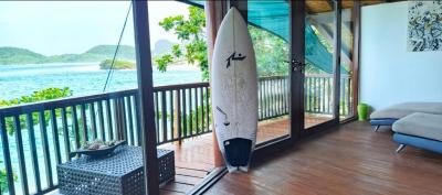 Review Castaway Surf Retreat