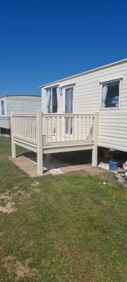 Peaces caravan 8 berth on coral beach