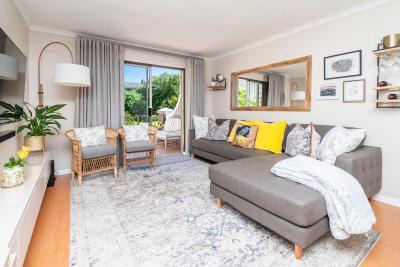 Leeuwendal Bliss with Mountain Views
