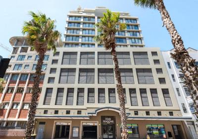 Central Apartments with Panoramic Table Mountain Views