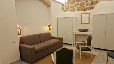 Residenza Storella 18