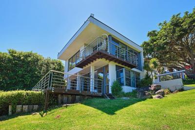 Serviced Villa Backup Power Mountain Sea views