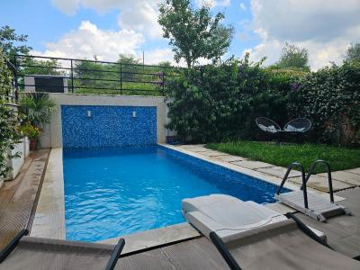 Stylish two bedroom house with private pool