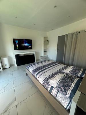 Studio en bas de villa