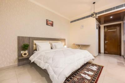 Verdant Living Spaces