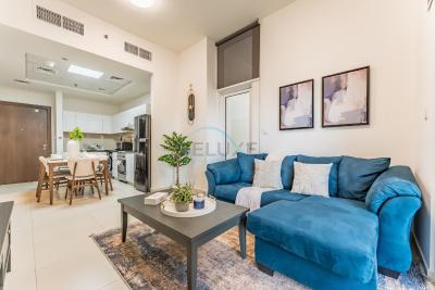 Pool View 1BR with Spacious Balcony, Short Drive to Downtown, Binghatti Gateway, Al Jaddaf by Deluxe Holiday Homes