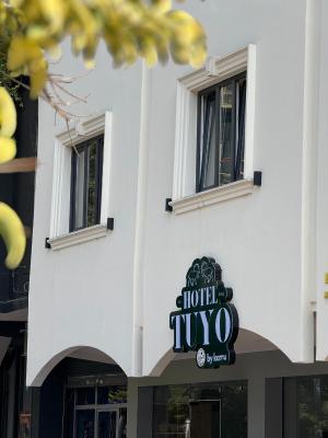 Hotel Tuyo