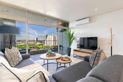Harbour Edge 606