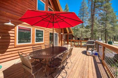 Olympic Valley Hideaway - Newly Remodeled Cabin with Private Hot Tub
