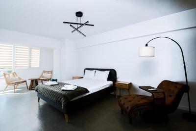 Studio 30