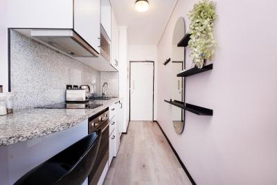The Flamingo703: Spacious Corner Unit in Sea Point
