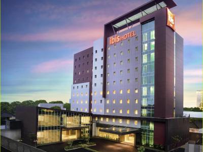 Review Ibis Makassar City Center Hotel