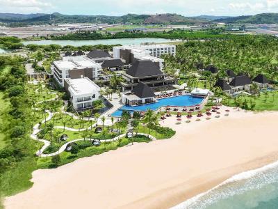 Review Pullman Lombok Merujani Mandalika Beach Resort 