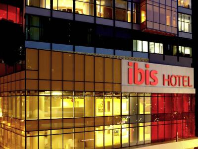 Ibis Hong Kong Central & Sheung Wan