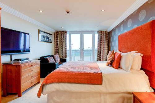 Deluxe King Room with Sea View