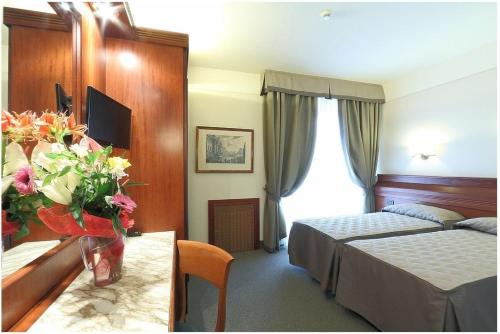 Hotel Arcadia - image 7