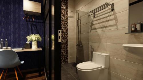 room detail thumbnail 2