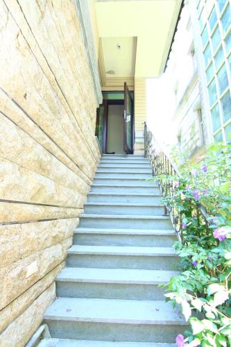 vhod, Dan Dan House in Okraj Tongluo