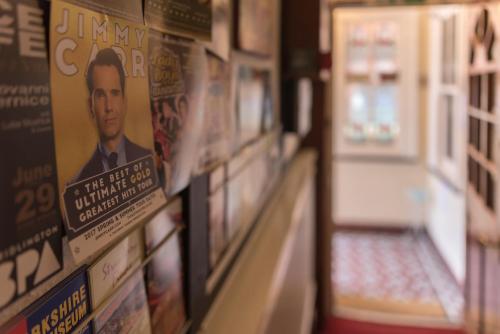 Lobby, Happy Days Guesthouse in Bridlington