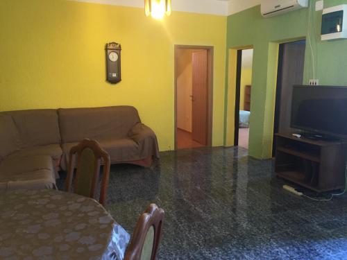  Apartment Lela in Mali Lošinj