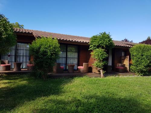 外部景觀, 克朗樂維厄洛吉酒店 (Le Vieux Logis de Clam) in 聖堡河畔吉倫